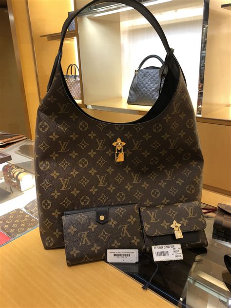 louis vuitton paris bag price|louis vuitton cheaper in paris.